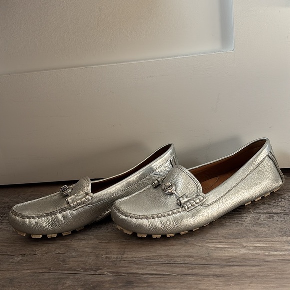 Cyber Monday Price Drop! Authentic Coach loafers - Gently used! Size 7 - Picture 3 of 16